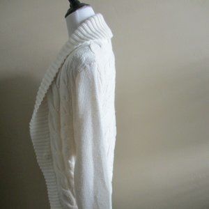 WHITE HOUSE BLACK MARKET SWEATER, NEEDS BUTTON, EXCELLENT CONDITION, SMALL